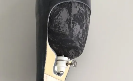 Prothesenhandling: Prothese ausziehen Prothesenhandling: Prothese ausziehen