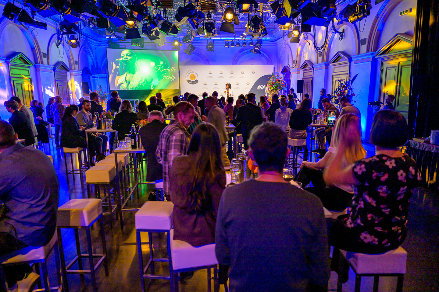 Blick aus dem Publikum auf die Bühne der Goldenen Securitas Verleihung 2025