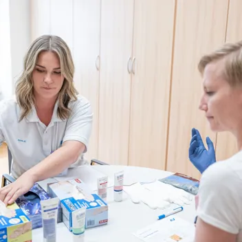 RT - Hygiene - Verwendung von Einweghandschuhen - 230614 MSK 013 (1) Hygiene - Verwendung von Einweghandschuhen - 230614 MSK 013 (1)