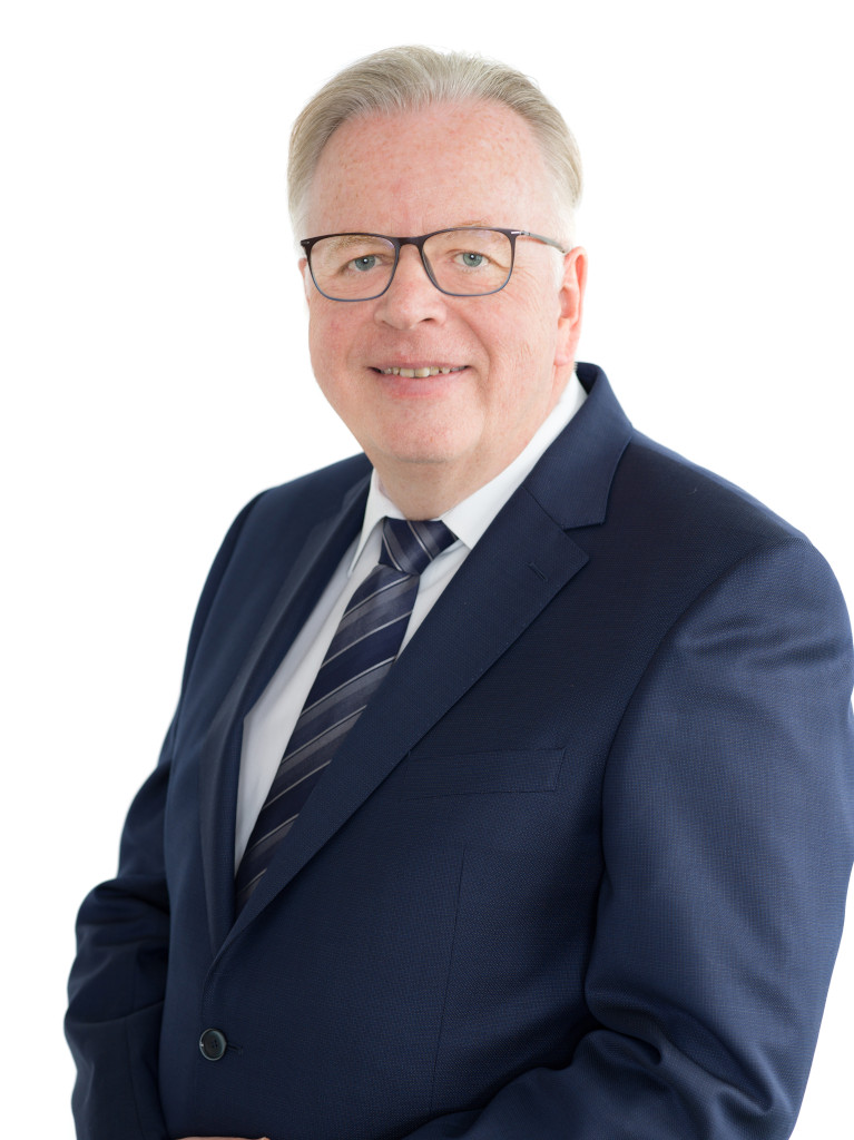 Portraitbild vom Direktor der AUVA-Landesstelle Graz, Dr. Hannes Weißenbacher 