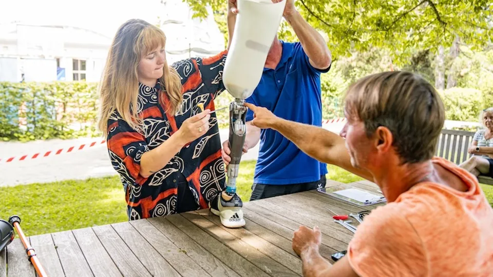 Prothesenmontage "gegen die Zeit" am RKT-Sportfest 2023