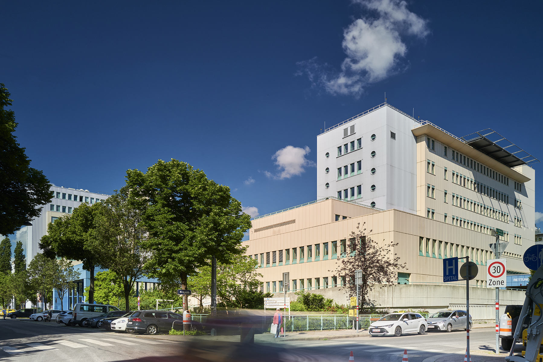 Außenaufnahme des Traumazentrums Wien Meidling Standort Brigittenau