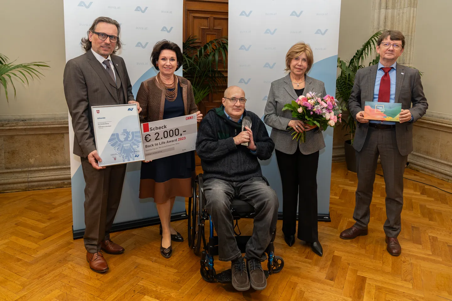 PA 2024-03-18 AUVA-"Back to Life"-Award Wien für Christian Göhring - Gruppenbild (2) Gruppenbild - AUVA-"Back to Life"-Award Wien für Christian Göhring